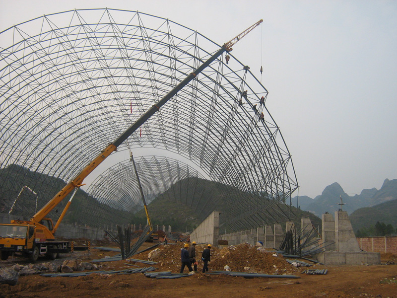 莱芜电厂网架煤棚