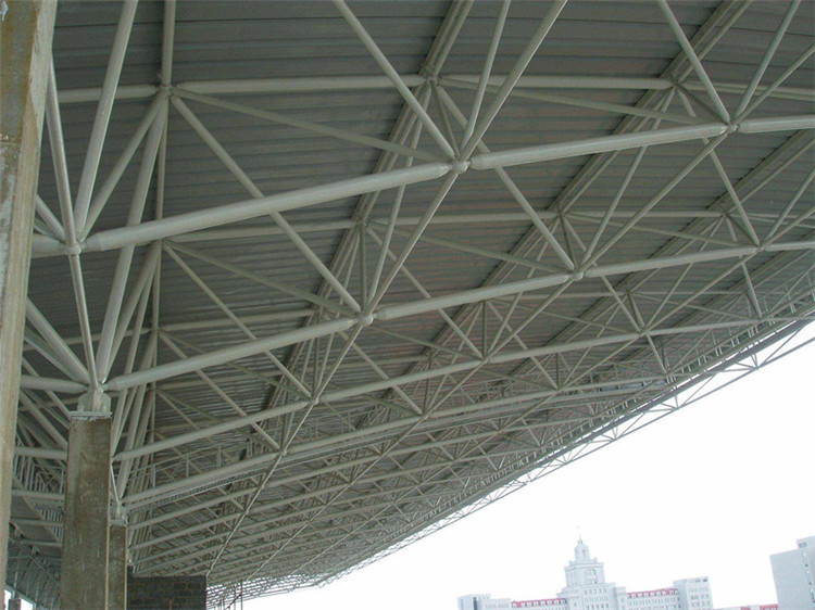 莱芜学院体育场网架工程