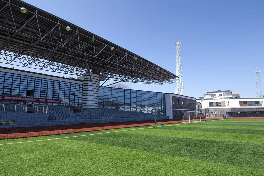 莱芜体育场看台网架工程